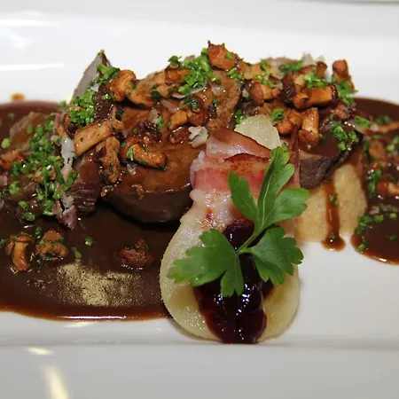 玫瑰宾馆膳食公寓 3*